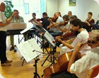 
Sommerkonzert 2014 des Liebhaber Oorchester im Seltenbach  
Foto Günter Klotzbücher  
